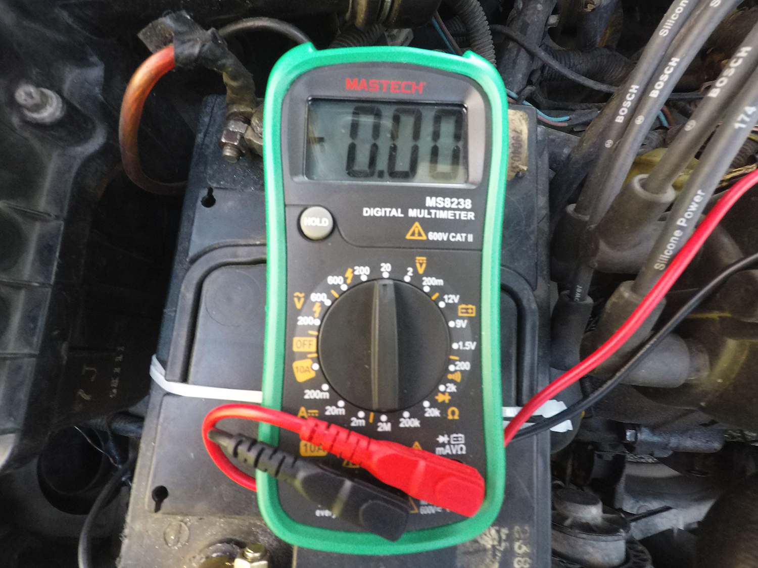 Honda Civic TPS Step 3 - Multimeter