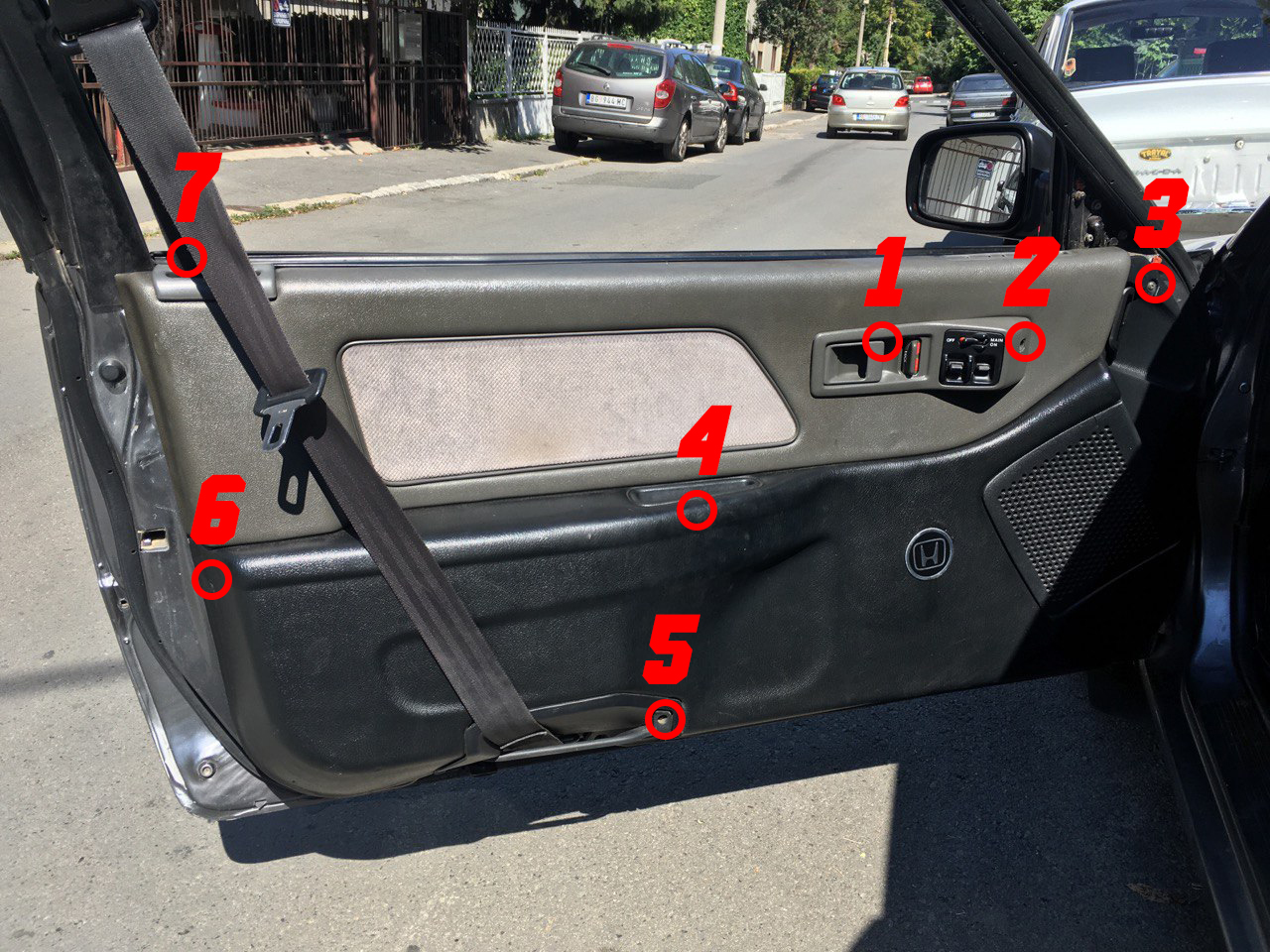 Locations of all screws on Honda Civic EF and CRX door cards