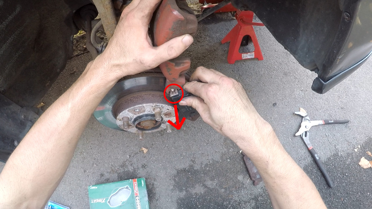 Putting new brake pad on the Honda Civic EF, CRX & Shuttle